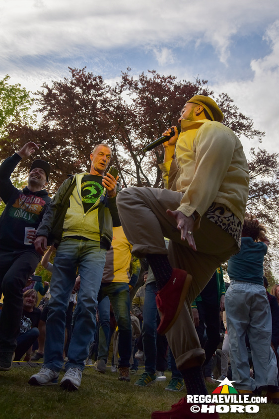 Tòke, Luisa Laakmann, Navigation System