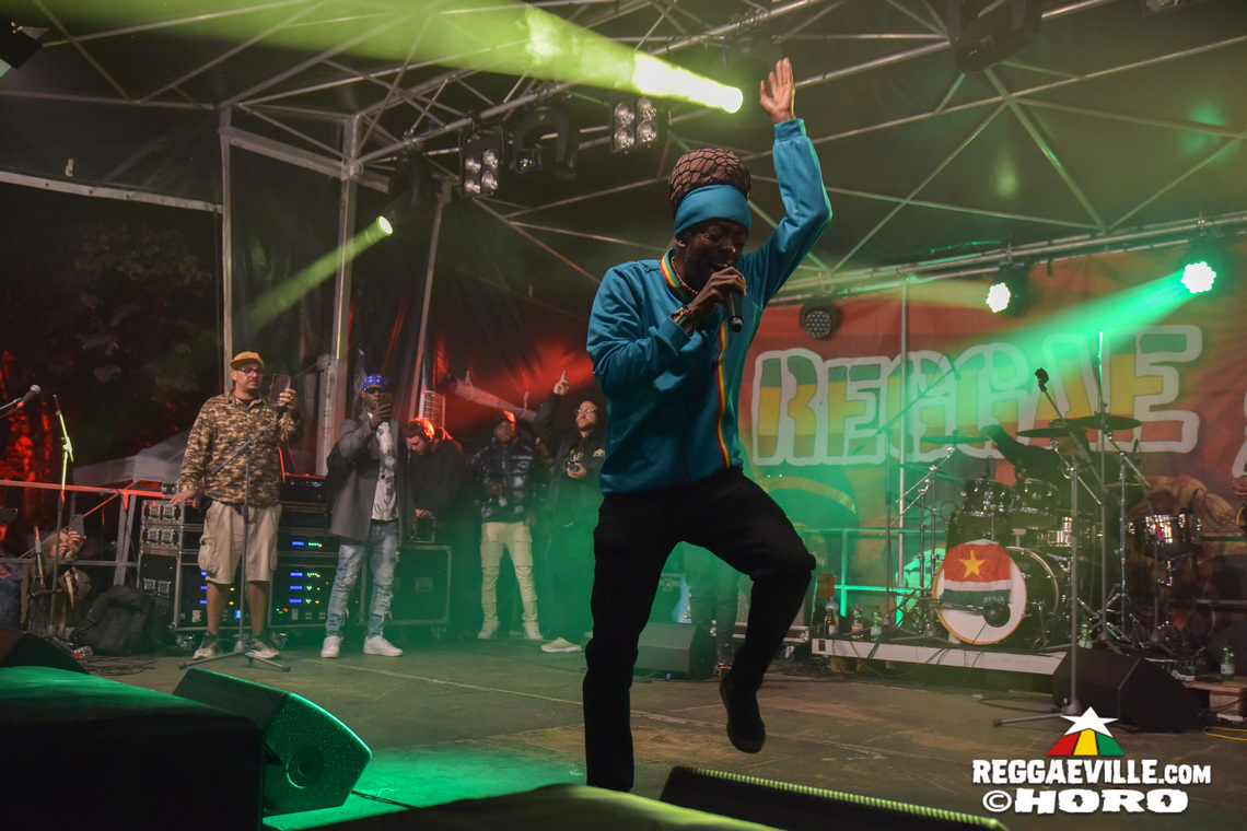 I Wayne, Unstoppable Fyah, INTI