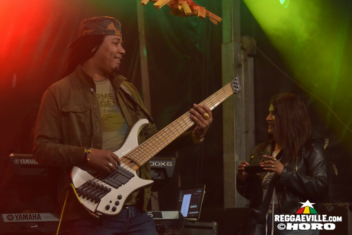 I Wayne, Unstoppable Fyah, INTI