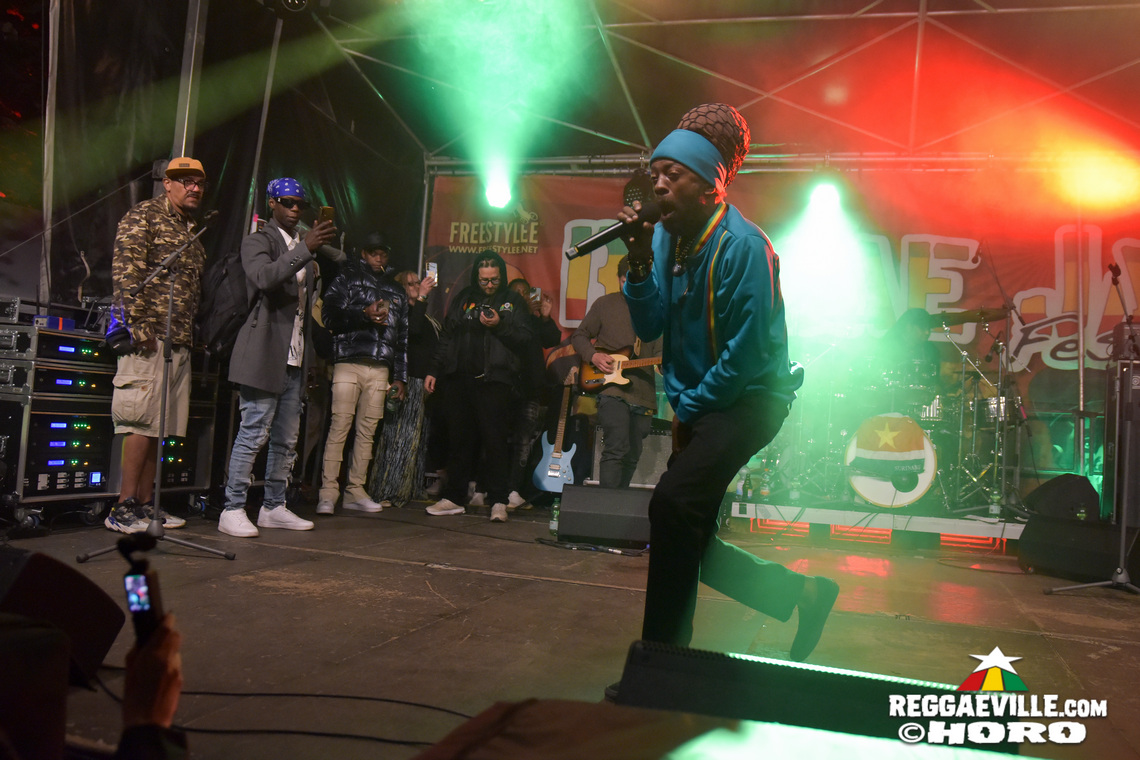 I Wayne, Unstoppable Fyah, INTI