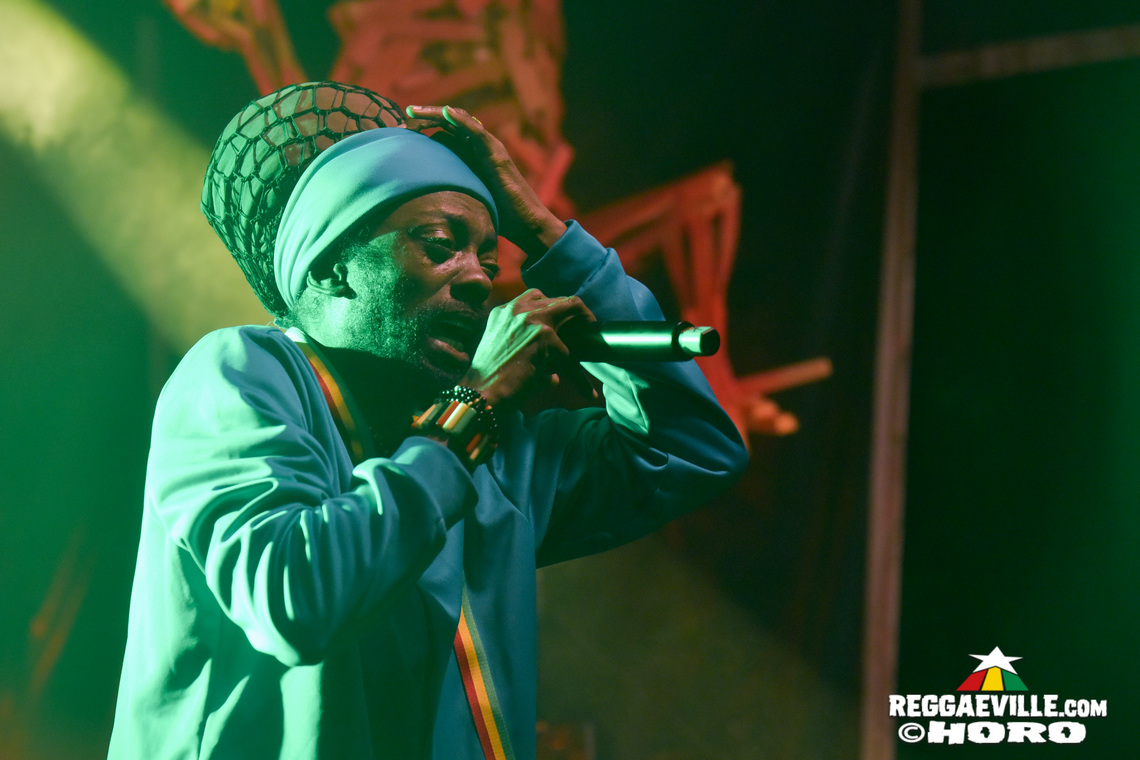 I Wayne, Unstoppable Fyah, INTI