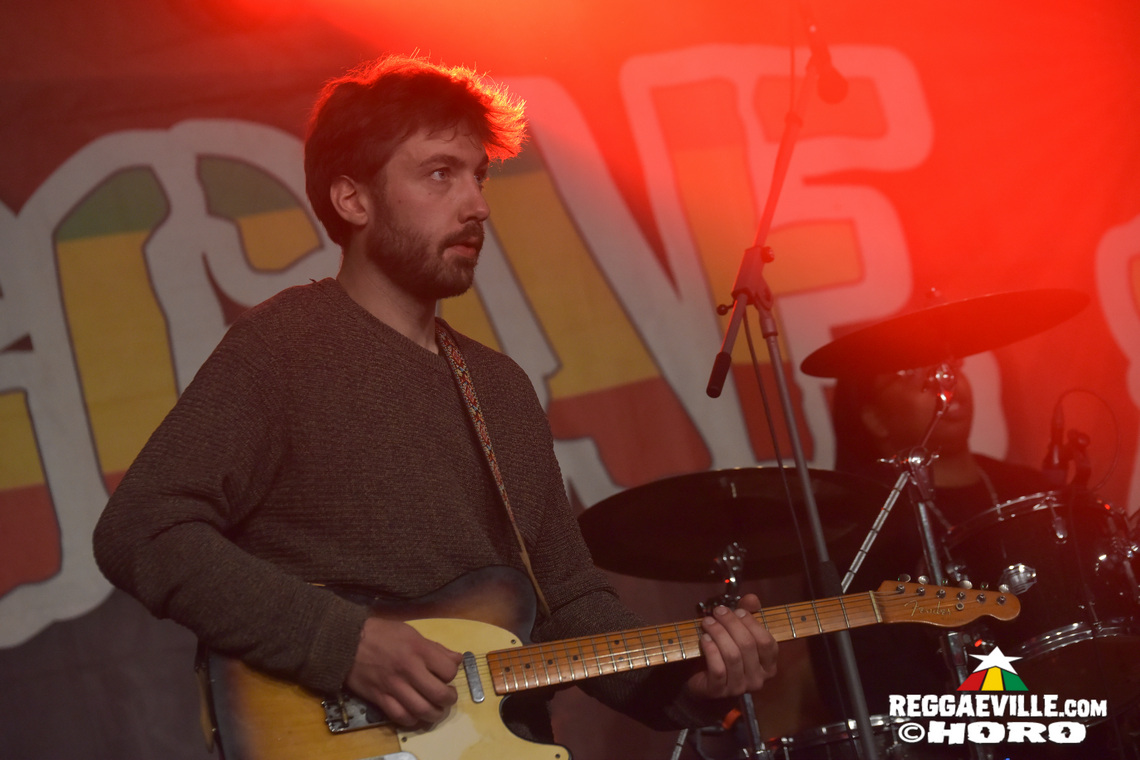 I Wayne, Unstoppable Fyah, INTI