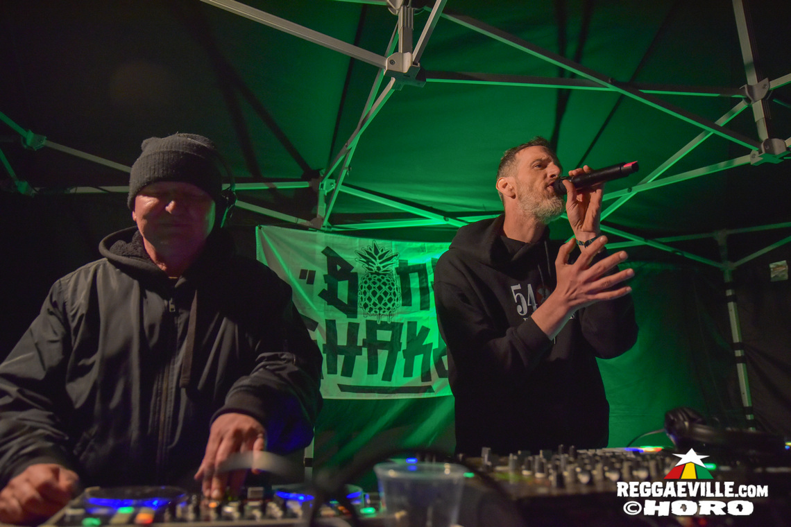 I Wayne, Unstoppable Fyah, INTI