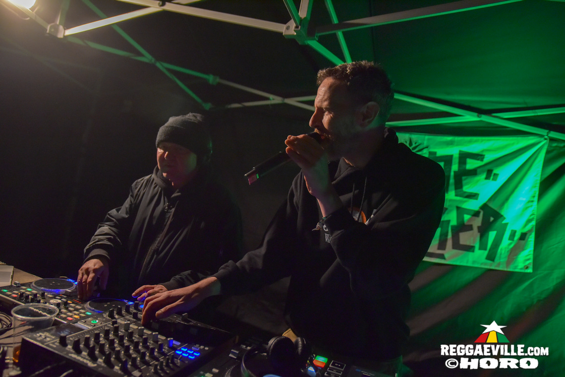 I Wayne, Unstoppable Fyah, INTI