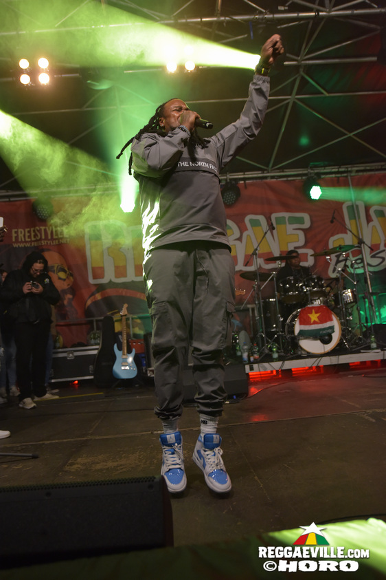 I Wayne, Unstoppable Fyah, INTI