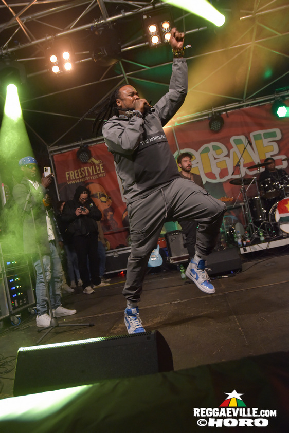 I Wayne, Unstoppable Fyah, INTI