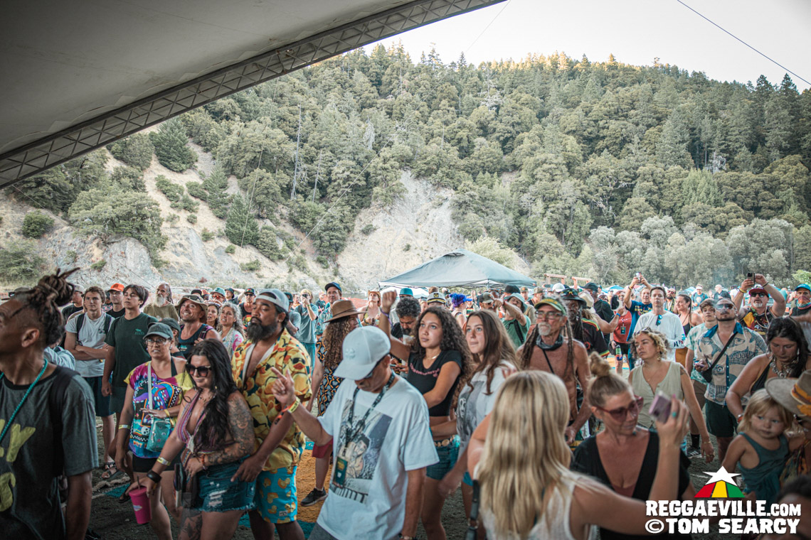 Keznamdi, Blvk H3ro, Andrew Bees