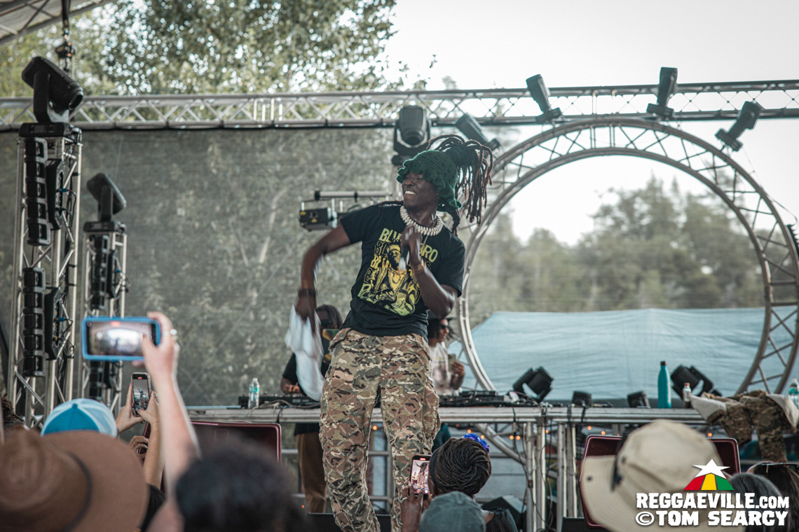 Keznamdi, Blvk H3ro, Andrew Bees