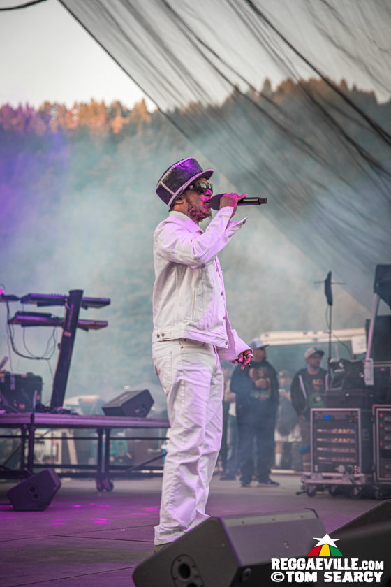 Keznamdi, Blvk H3ro, Andrew Bees