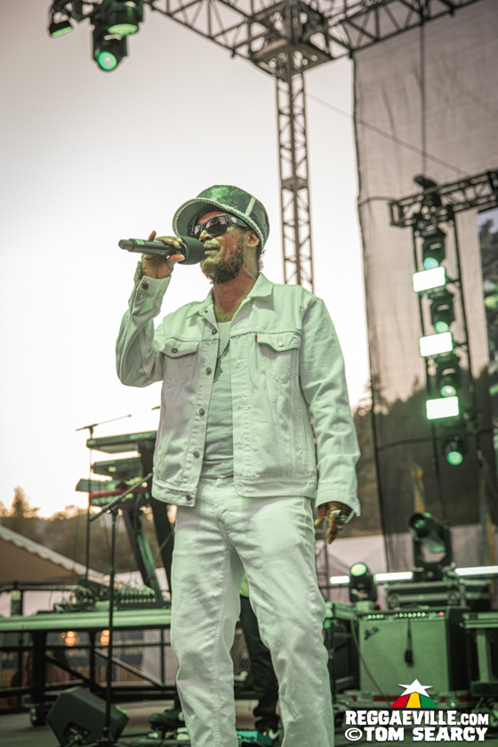 Keznamdi, Blvk H3ro, Andrew Bees