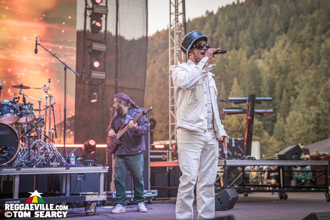 Keznamdi, Blvk H3ro, Andrew Bees