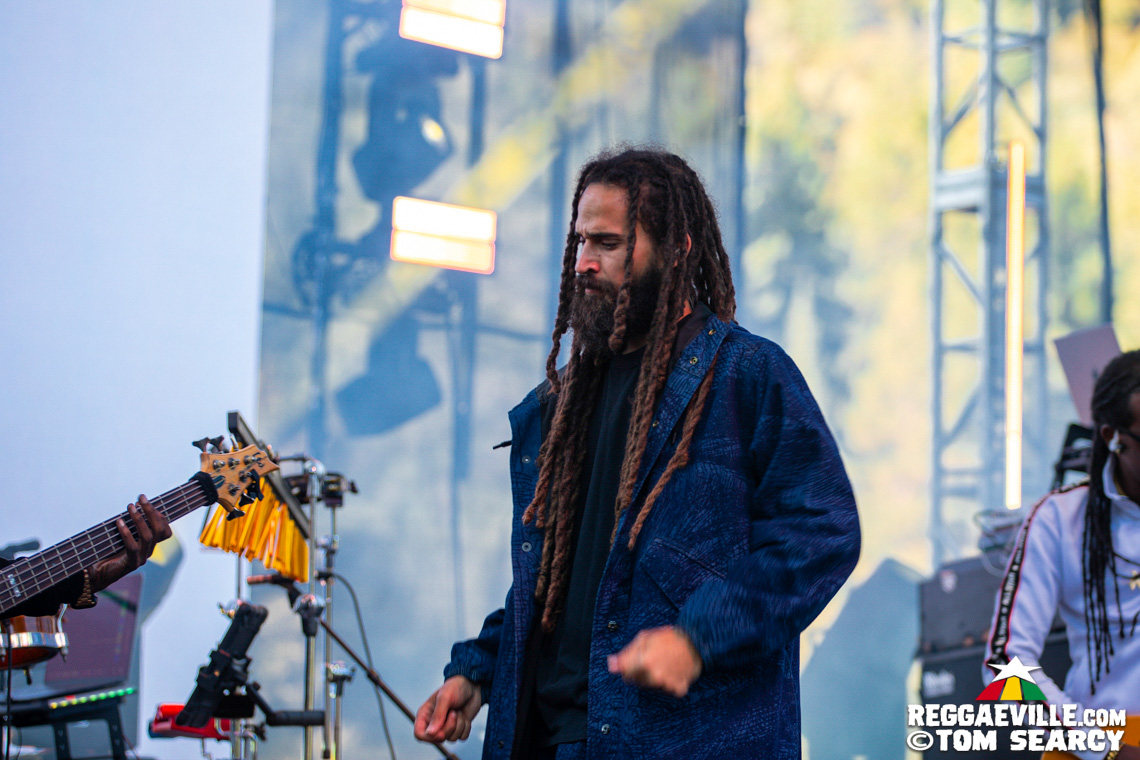 Keznamdi, Blvk H3ro, Andrew Bees