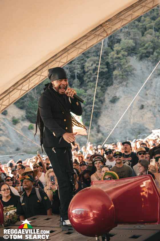 Hempress Sativa, Turbulence, M Dot R