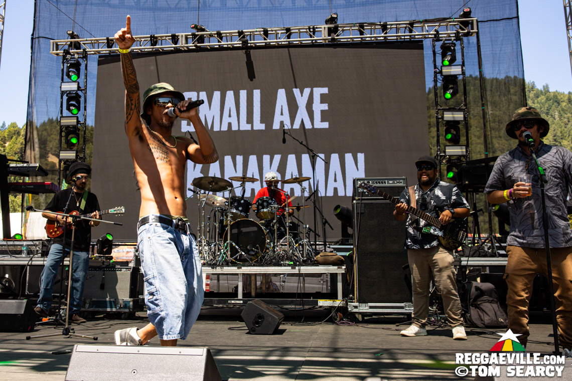 Hempress Sativa, Turbulence, M Dot R