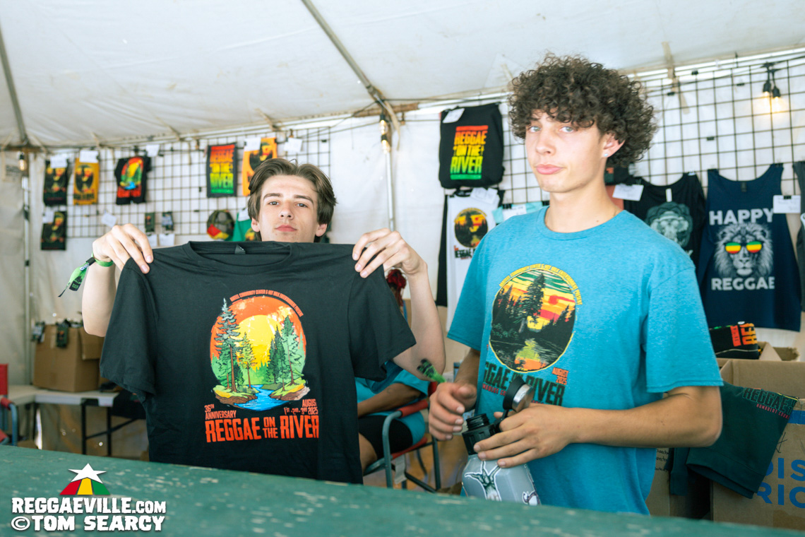 Hempress Sativa, Turbulence, M Dot R