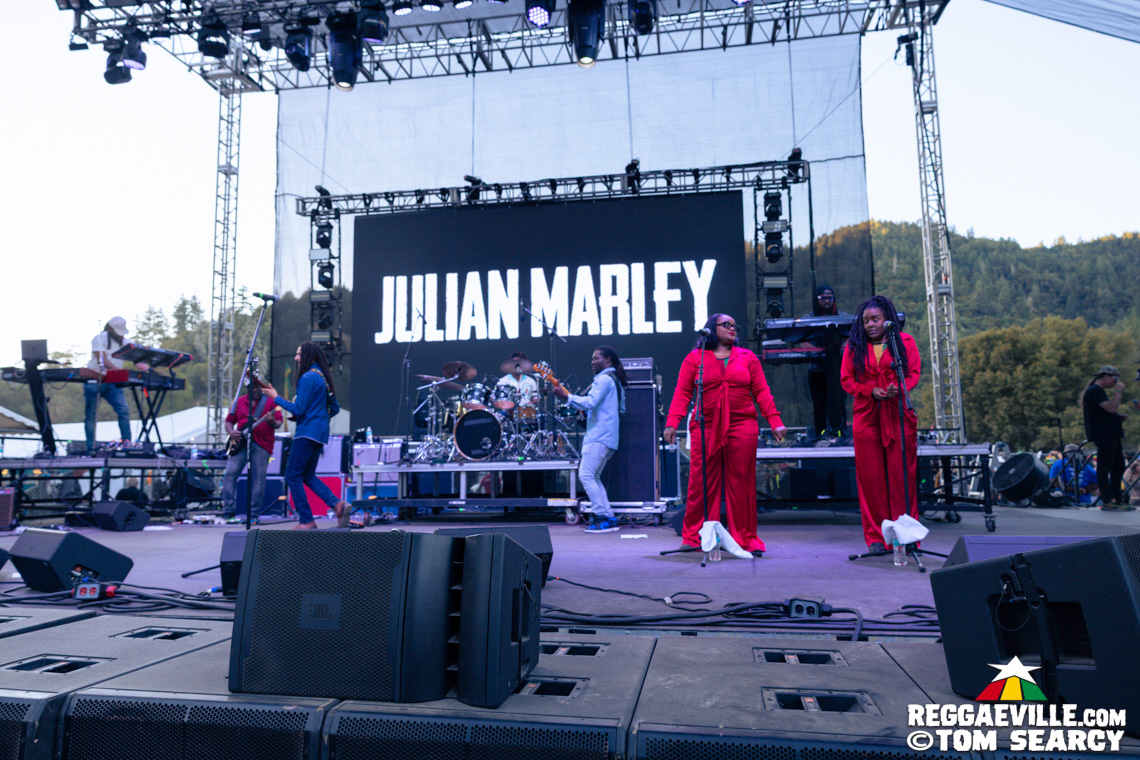 Julian Marley, Mr. Vegas, Tarrus Riley & Dean Fraser