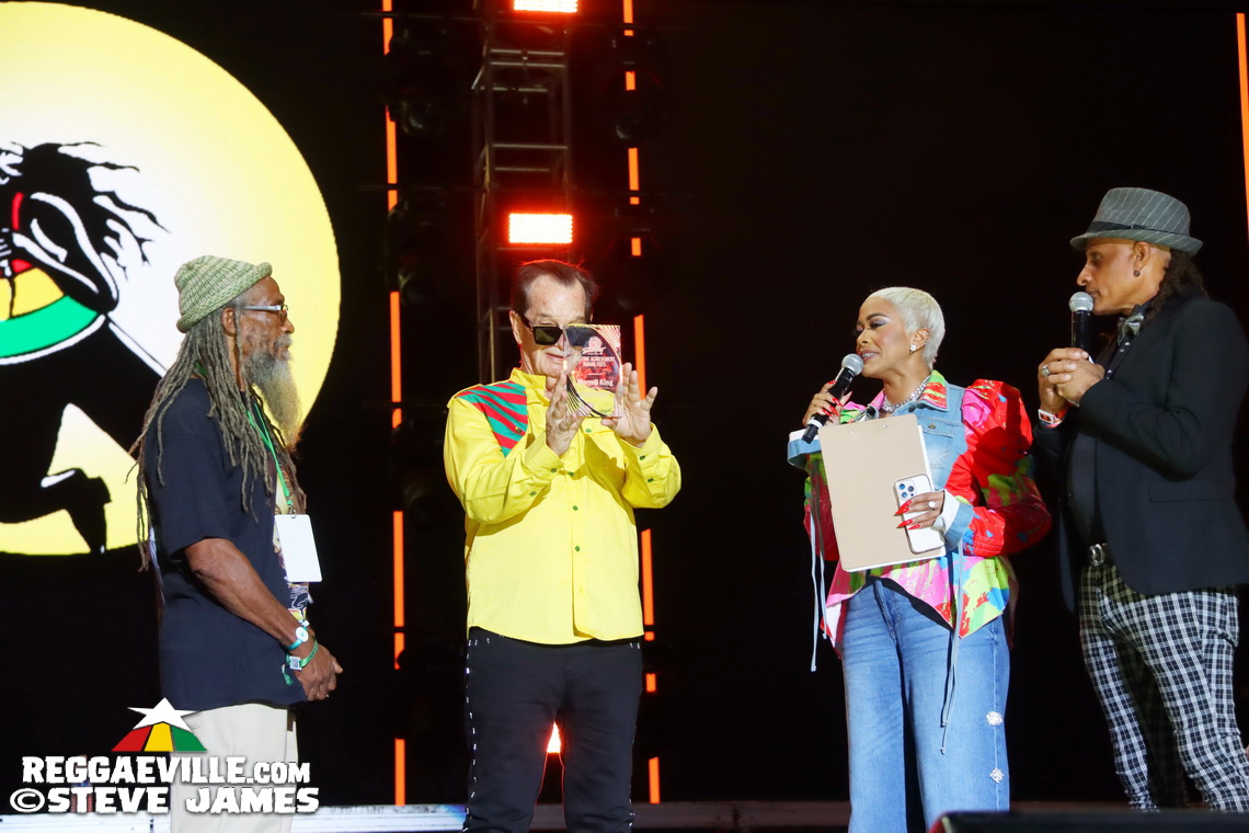 I Wayne, Pressure Busspipe, Bugle