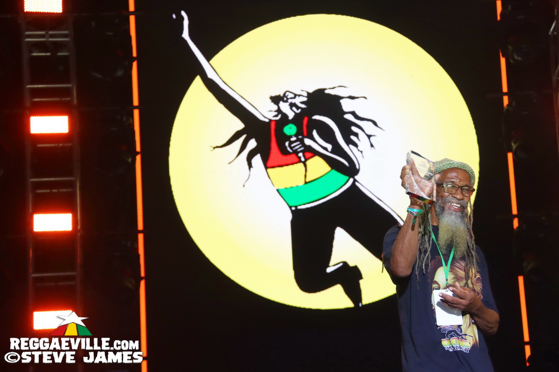 I Wayne, Pressure Busspipe, Bugle