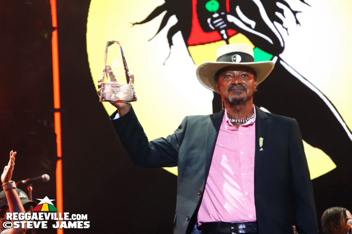 I Wayne, Pressure Busspipe, Bugle