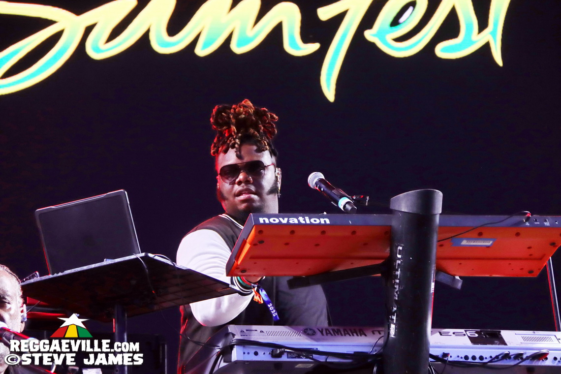 Tarrus Riley & Dean Fraser, Chester Miller, Terence Wallen