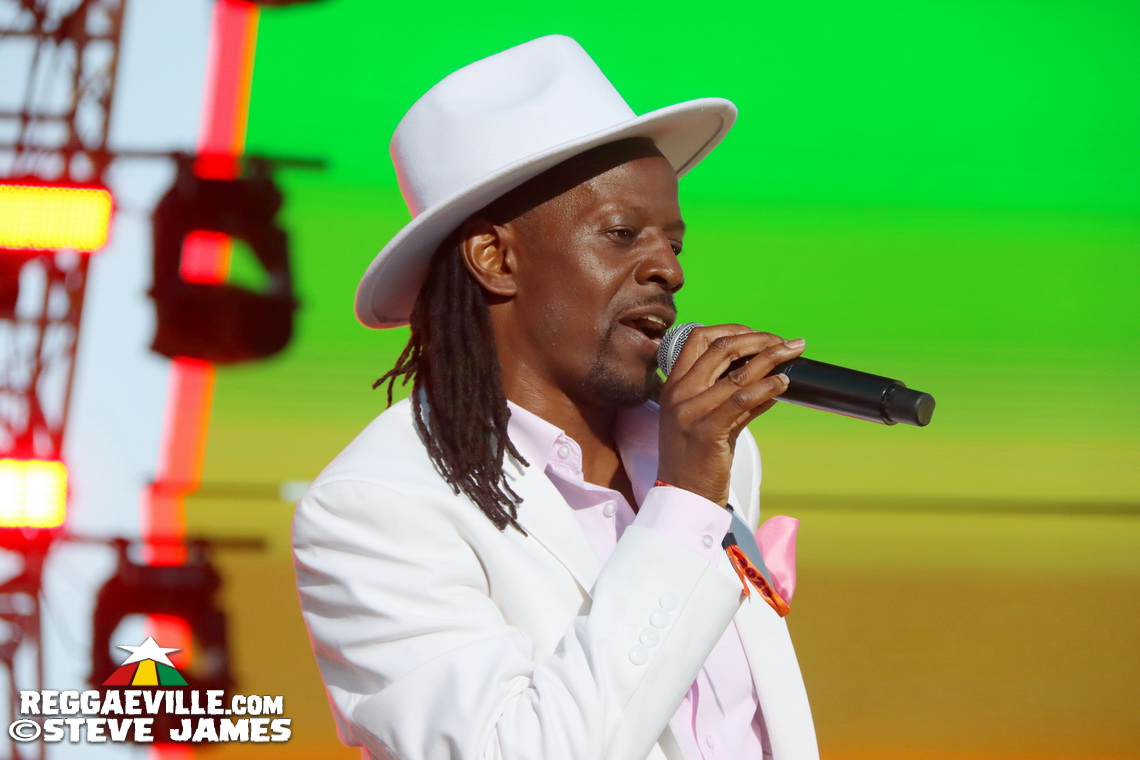 Tarrus Riley & Dean Fraser, Chester Miller, Terence Wallen