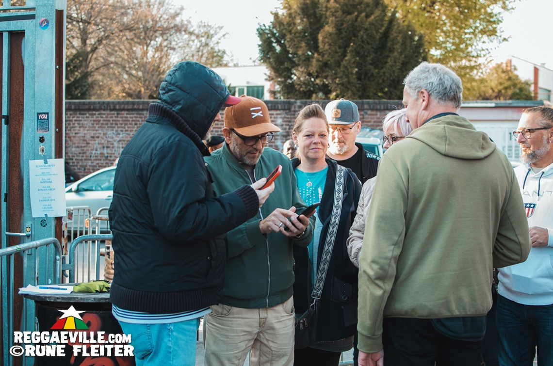 Tori Lattore, Janeel Mills, Backstage & Impressions