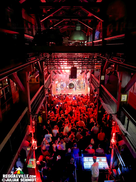 Ijahman Levi, Culture feat. Kenyatta Hill