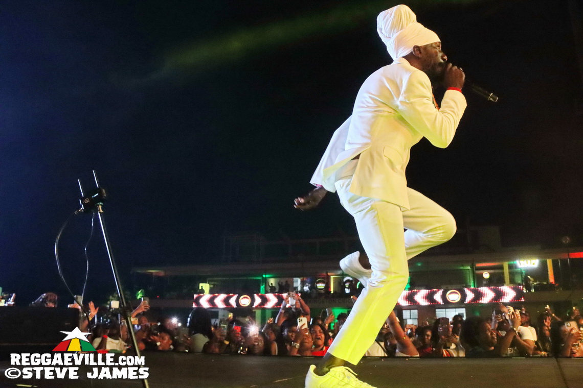 Sizzla, Bounty Killer, Spragga Benz, Nesbeth, Etana