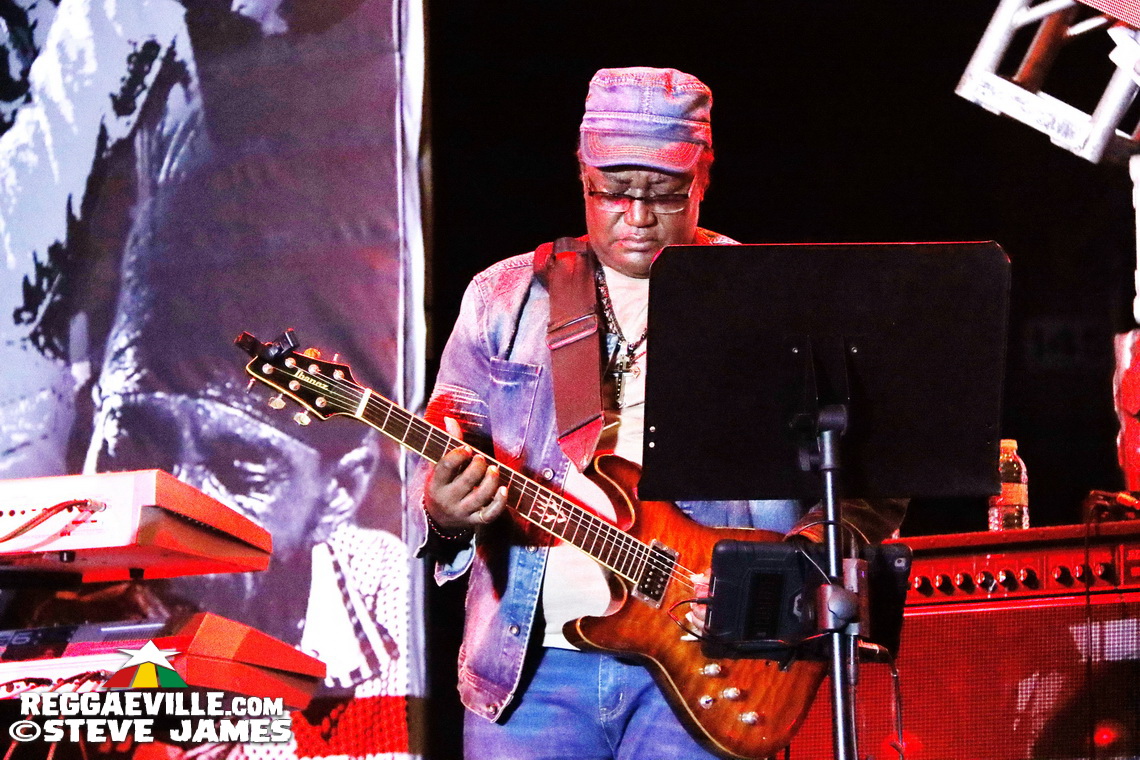 Sizzla, Bounty Killer, Spragga Benz, Nesbeth, Etana