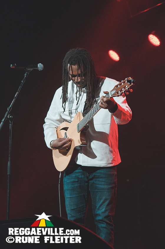 Kumar Fyah, Treesha, Inti Ayvar Waltz, Milaa