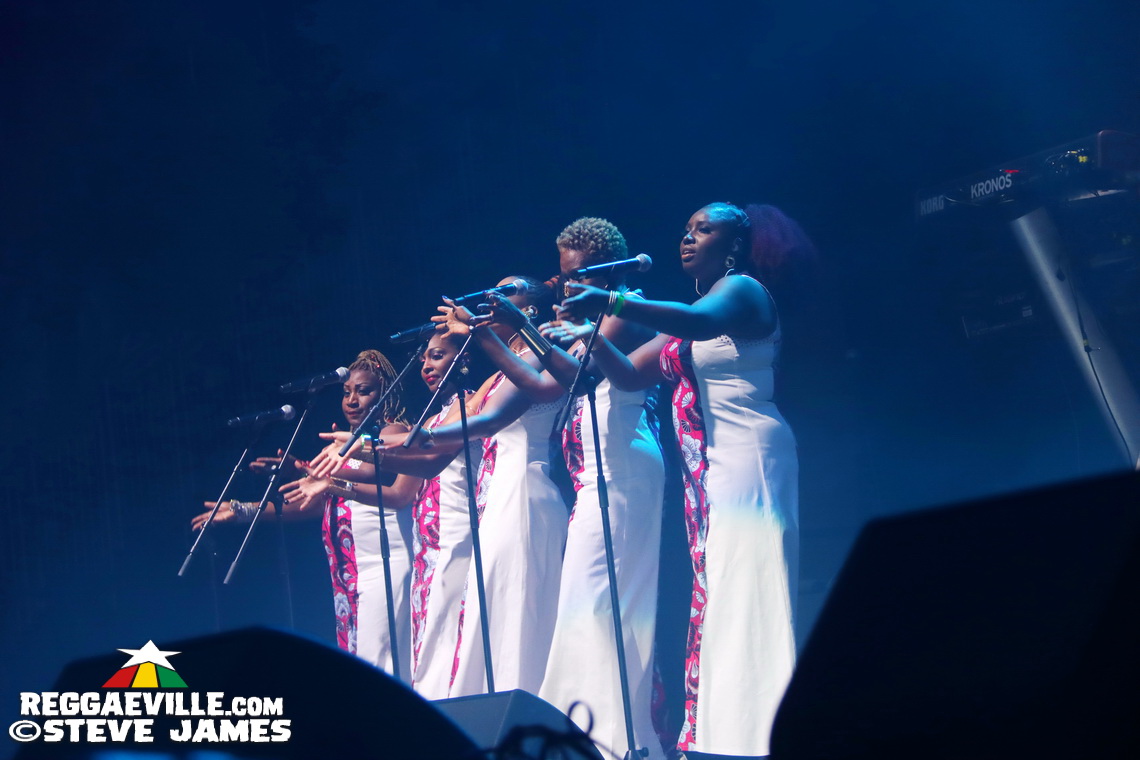 Beres Hammond, Sean Paul, Shaggy