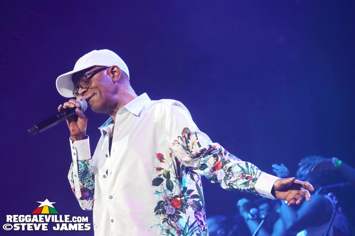 Beres Hammond, Sean Paul, Shaggy