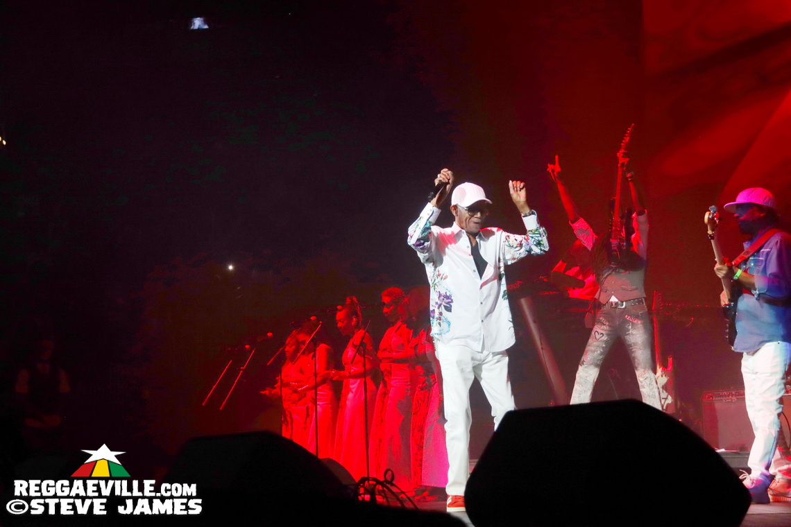 Beres Hammond, Sean Paul, Shaggy