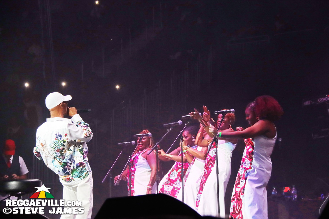 Beres Hammond, Sean Paul, Shaggy