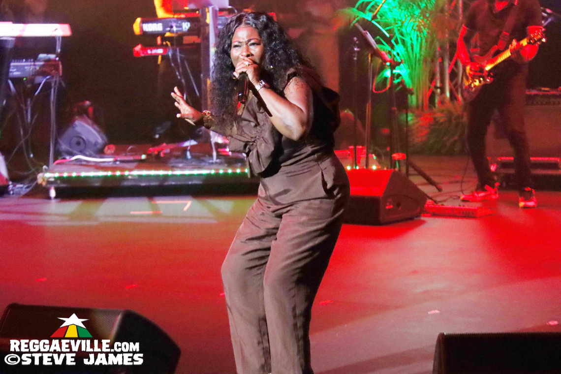 Sizzla, Etana, Lady G, Admiral Tibet