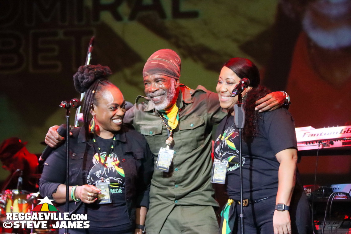 Sizzla, Etana, Lady G, Admiral Tibet