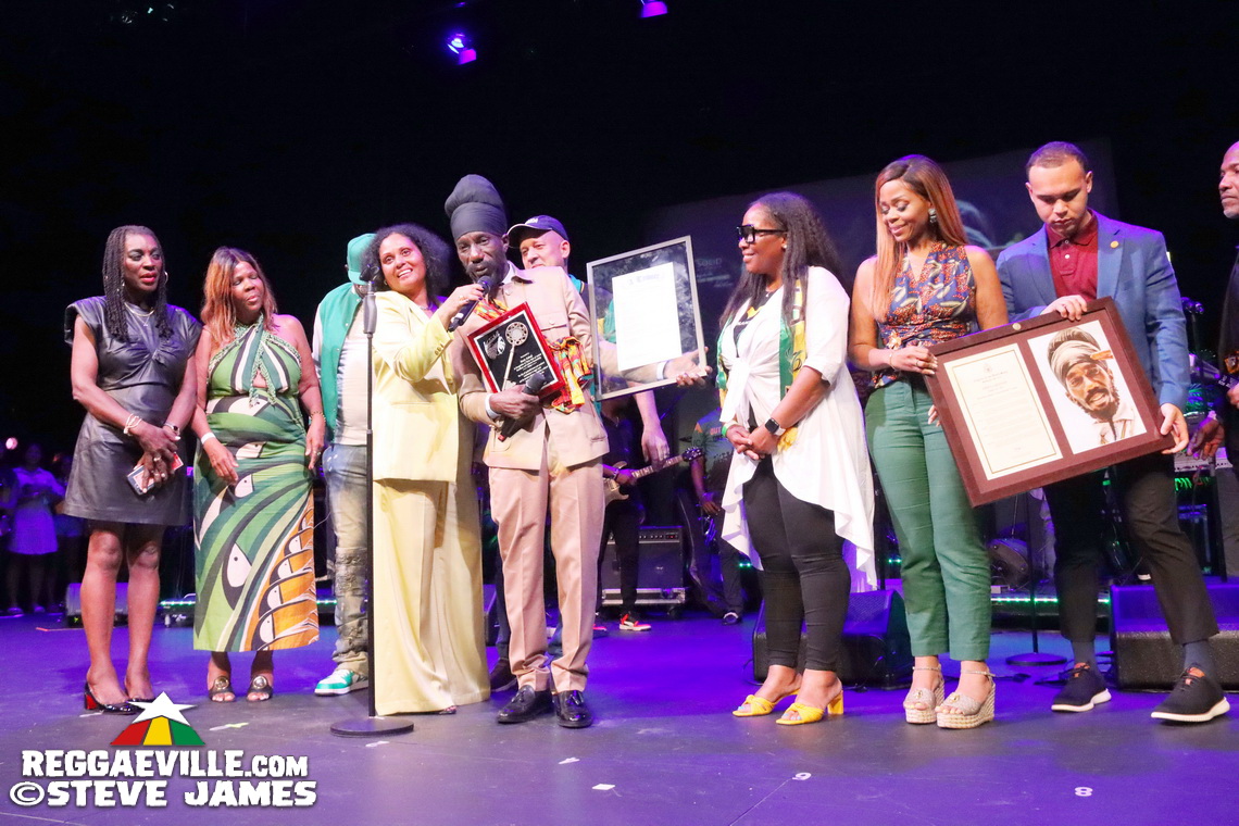 Sizzla, Etana, Lady G, Admiral Tibet