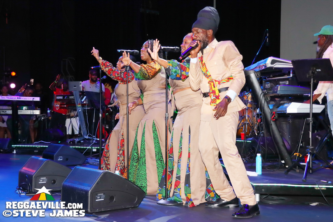 Sizzla, Etana, Lady G, Admiral Tibet