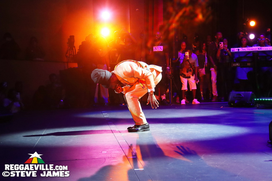 Sizzla, Etana, Lady G, Admiral Tibet