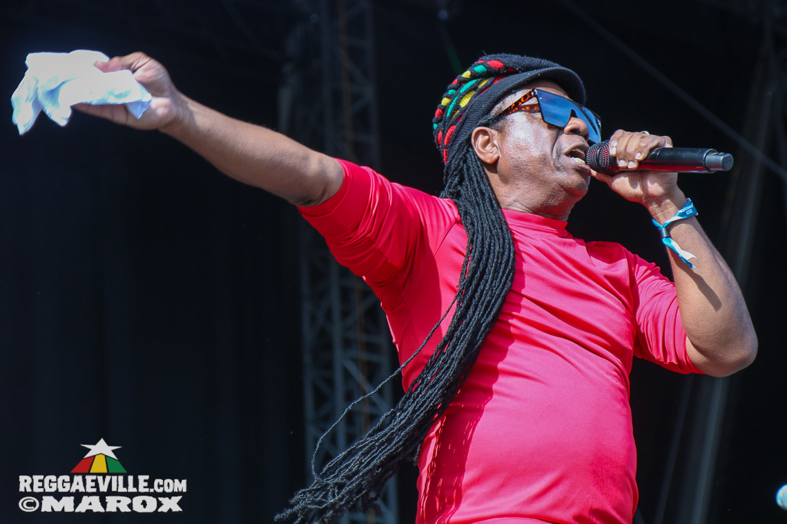 Eesah, Third World with Kumar, Baracca Republic