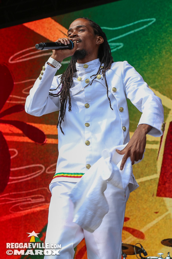 Eesah, Third World with Kumar, Baracca Republic