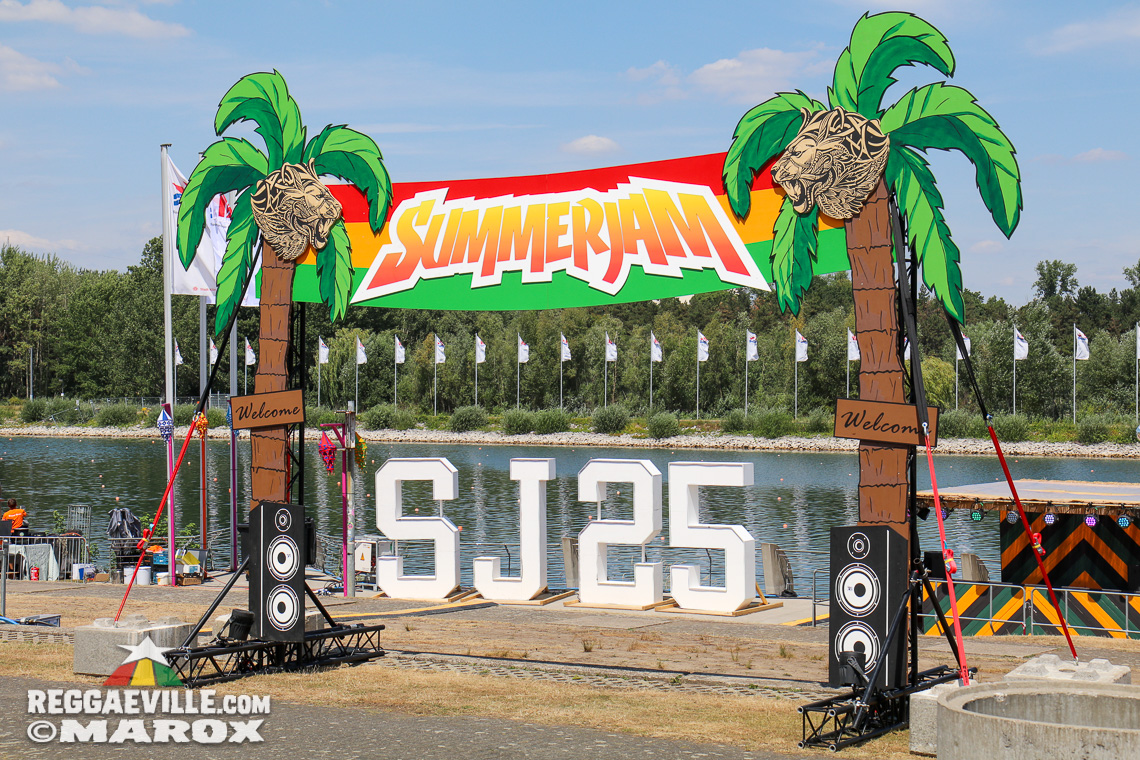 Mr. Vegas, Alborosie, Etana