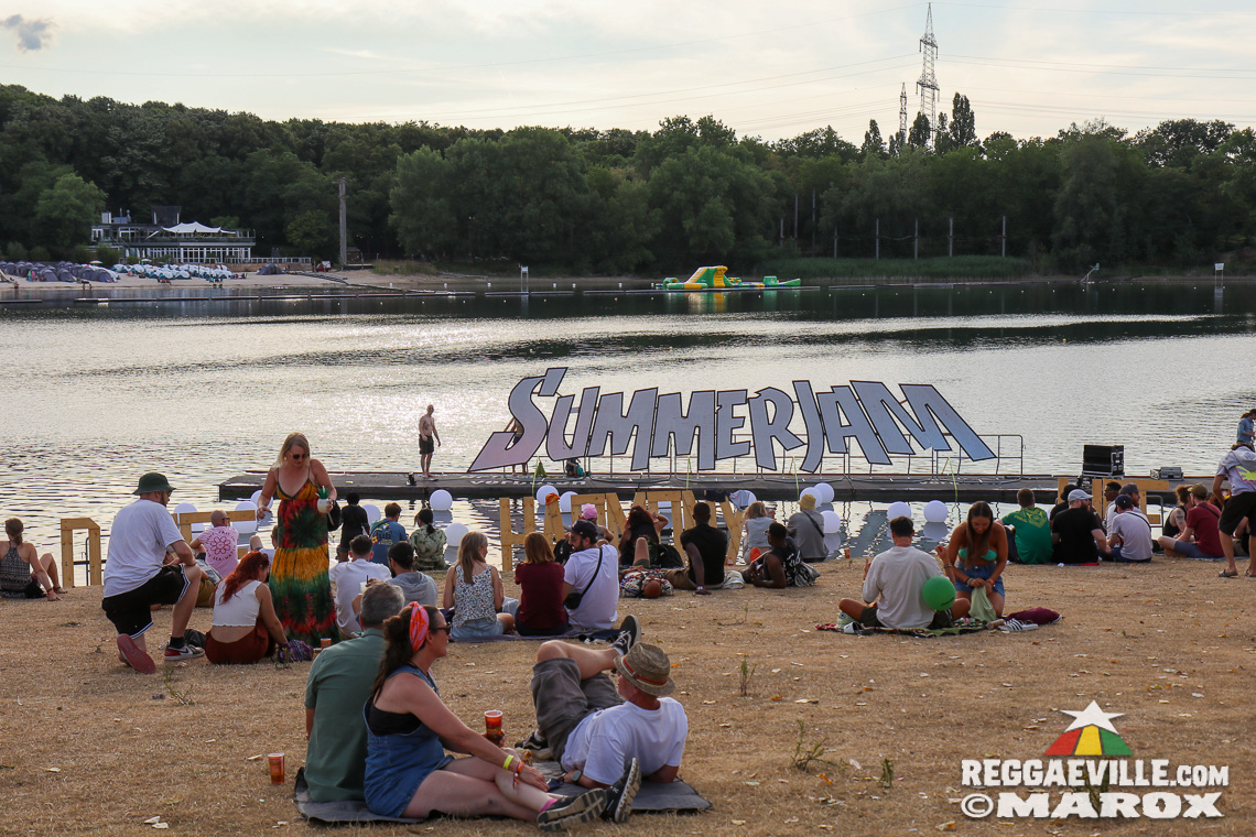 Mr. Vegas, Alborosie, Etana