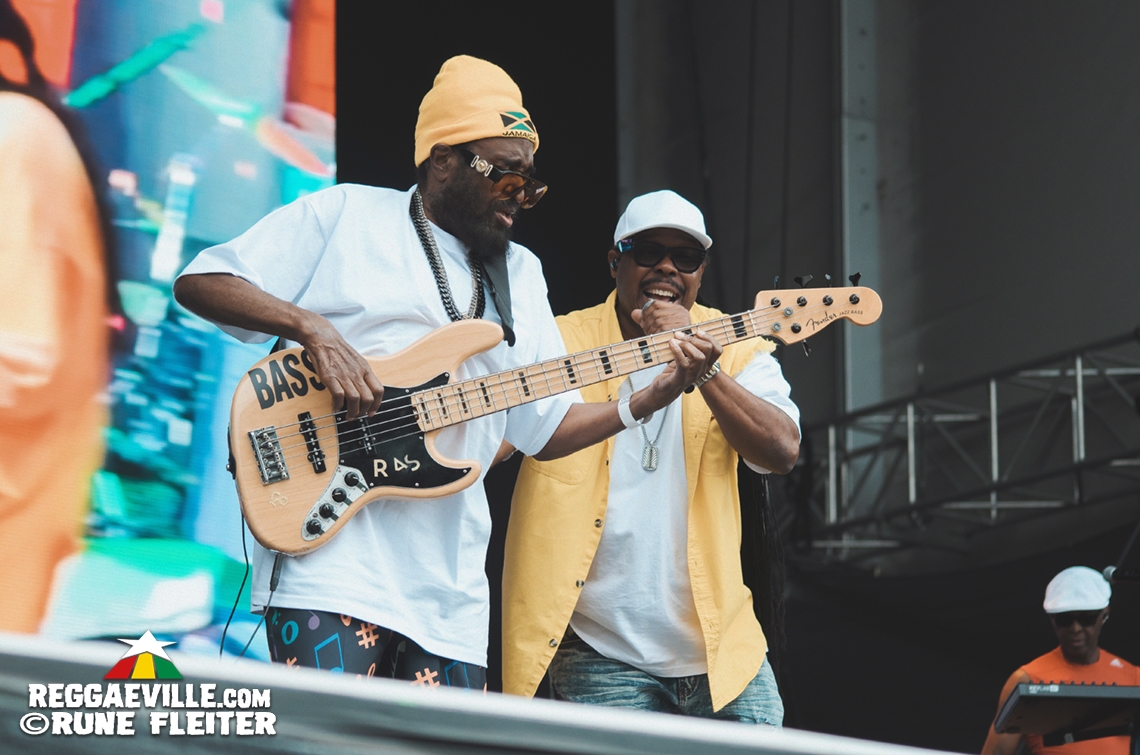 Inner Circle, Kumar, Meta Dia