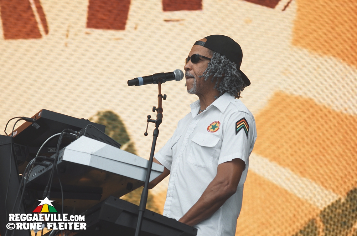 Inner Circle, Kumar, Meta Dia