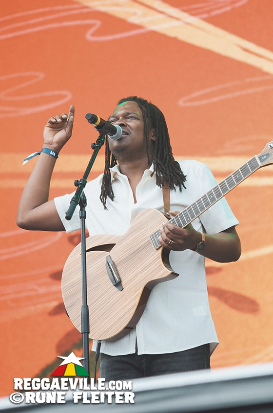 Inner Circle, Kumar, Meta Dia