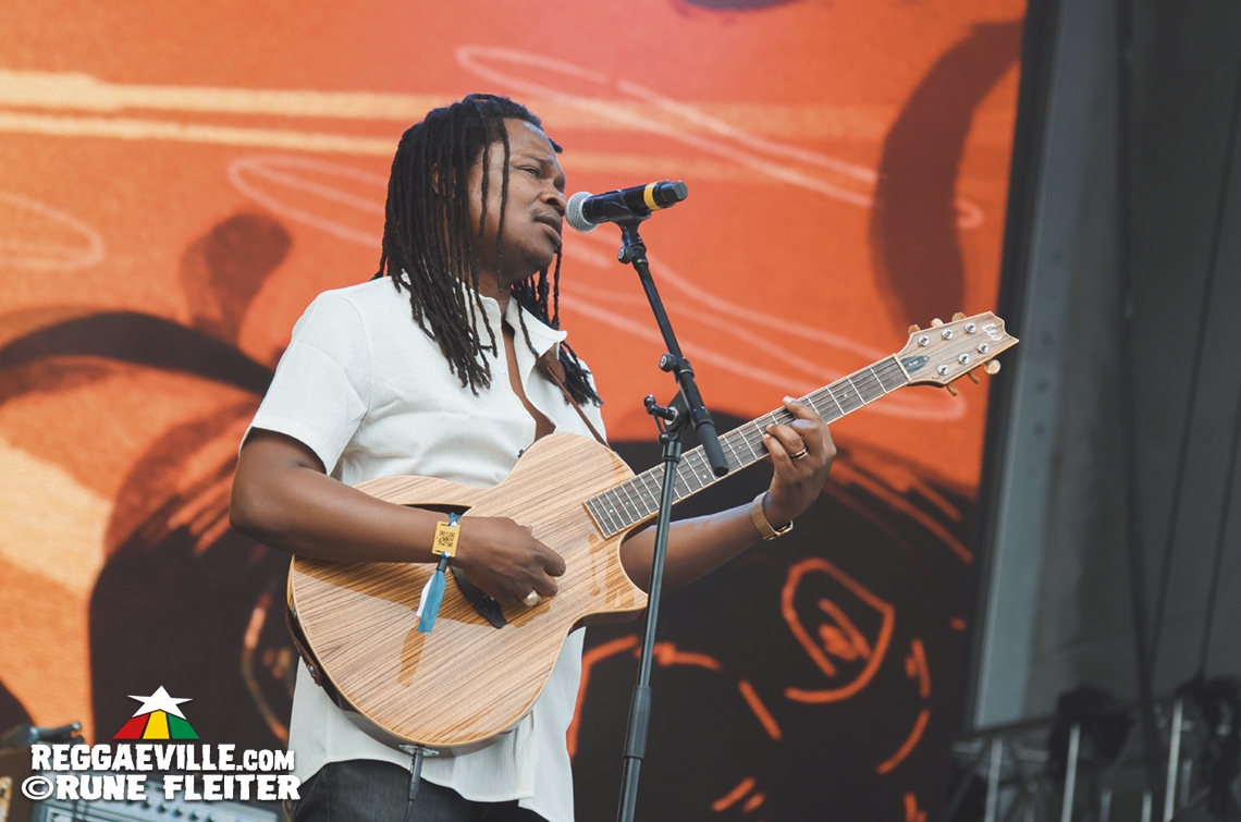 Inner Circle, Kumar, Meta Dia