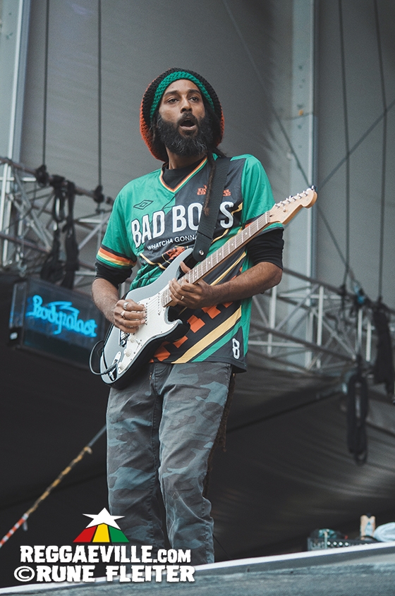 Inner Circle, Kumar, Meta Dia