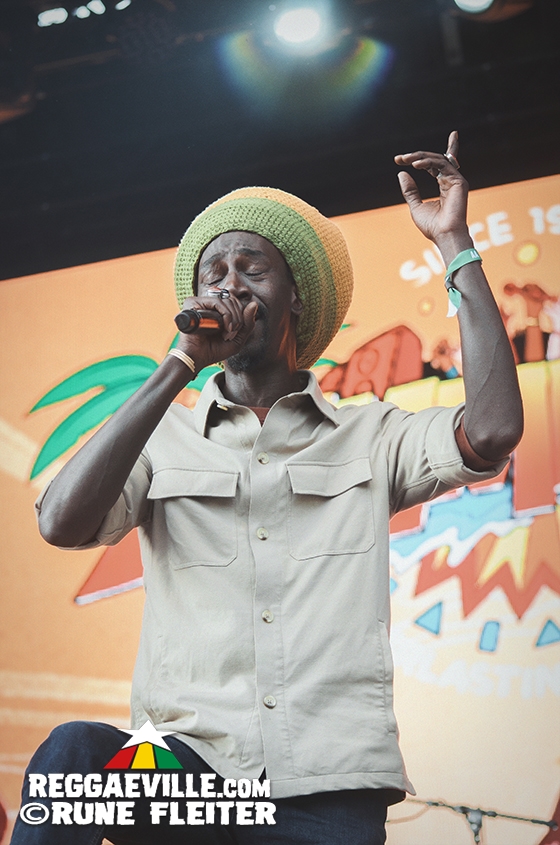 Inner Circle, Kumar, Meta Dia