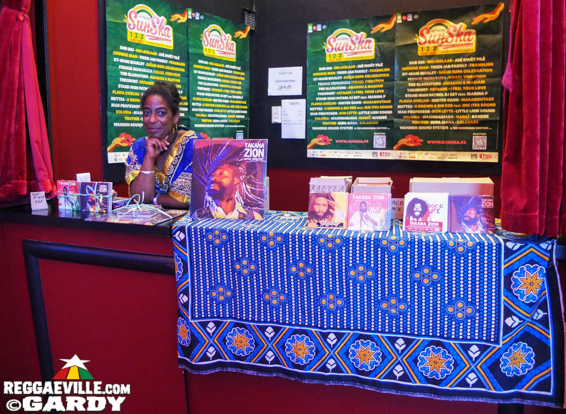 Takana Zion, Tiwony, Xuman, Maitre Hitman